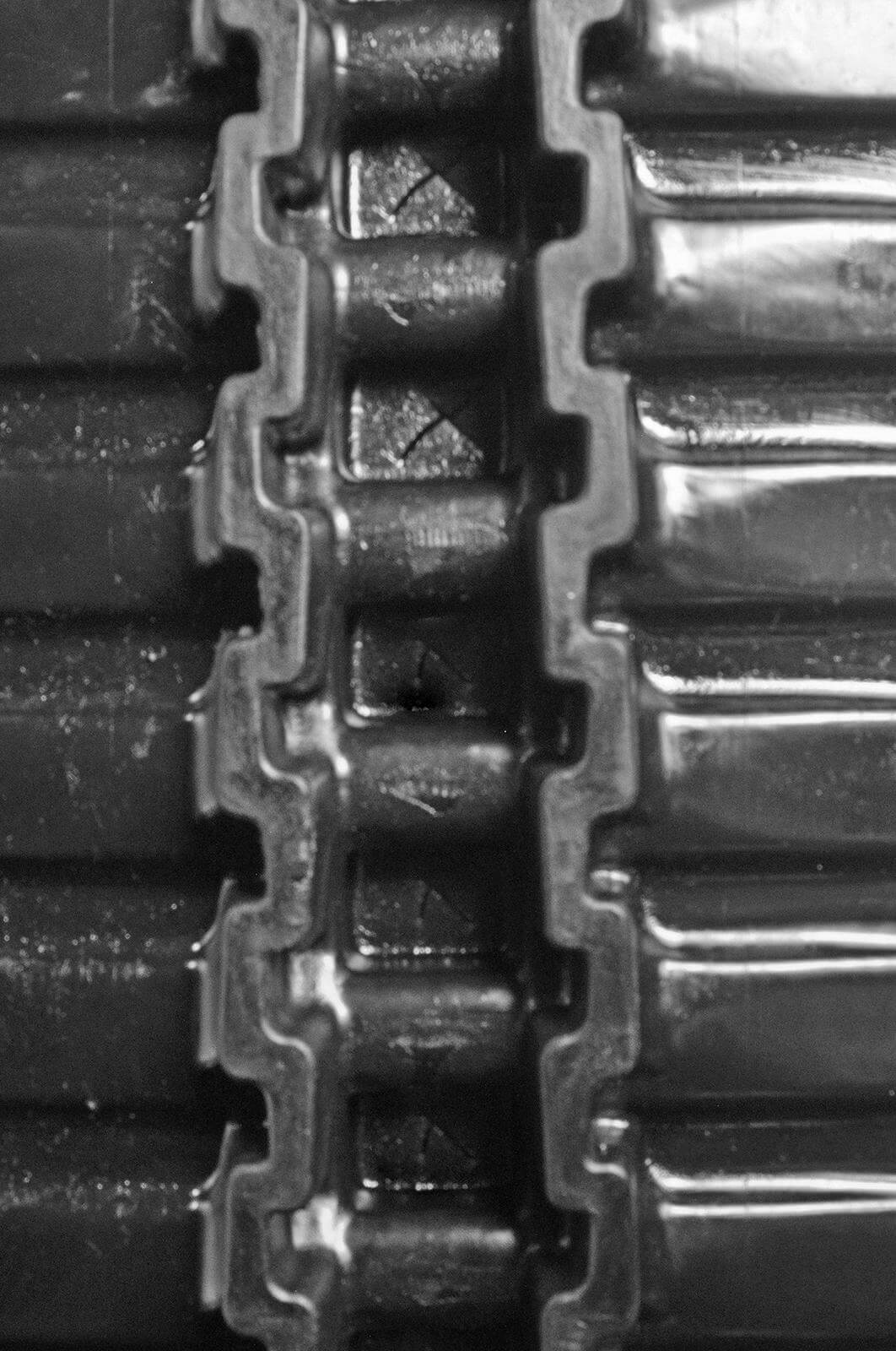 ihi 25v-4 set of 2 12" camso heavy duty  mx tread rubber tracks (300x52.5wx78)